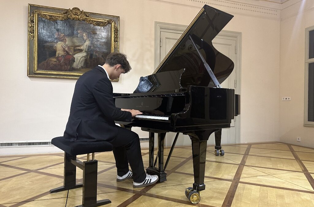 Weihnachtskonzert der Privatklavierschule Sonate im Händelhaus